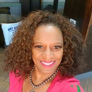 Meet your Posher, Keisha